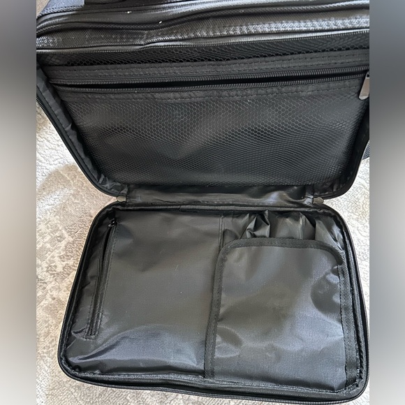 Makeup bag/travel bag - Picture 5 of 10